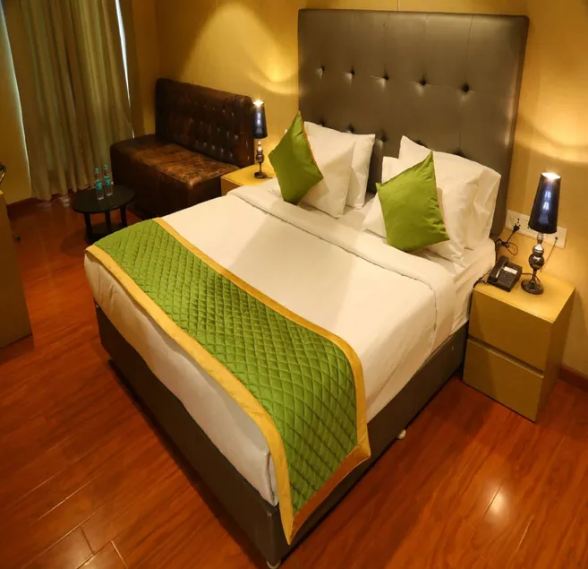 Hotel Banyan Palace - Image 1