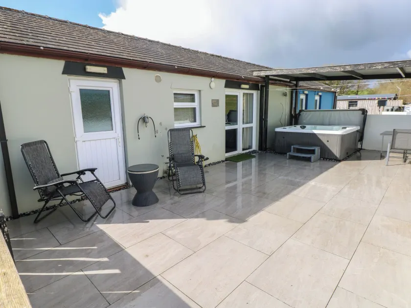 Meadow View - Image 1