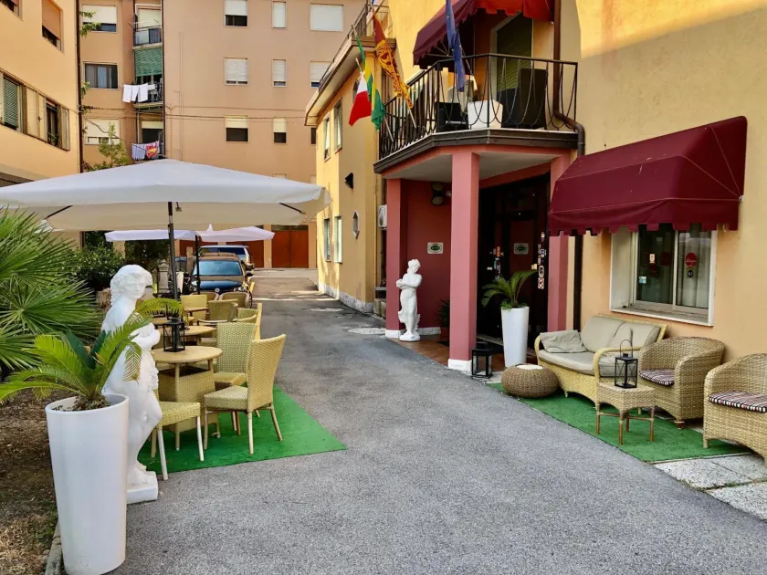 Hotel Delle Rose - Image 1