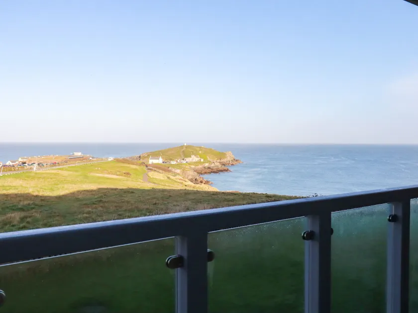 9 Headland Point - Image 1