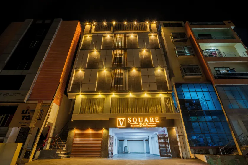 V SQUARE Elite - Image 1