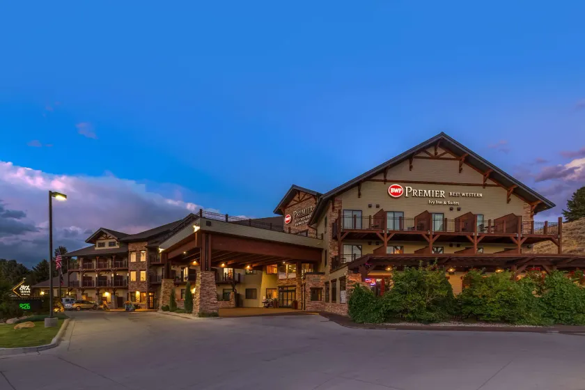 Best Western Premier Ivy Inn & Suites - Image 1