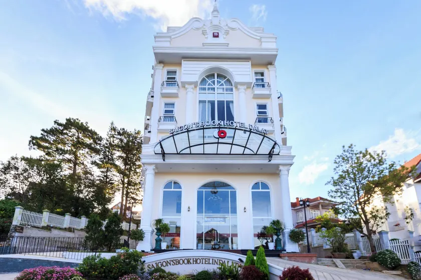 Saigon's Book Da Lat Hotel - Image 1