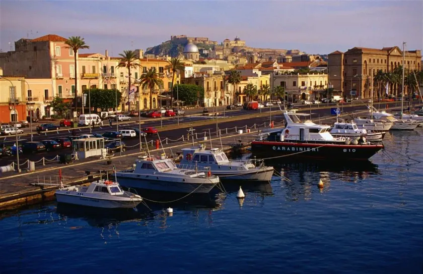 MILAZZO PORT rooms - Image 1
