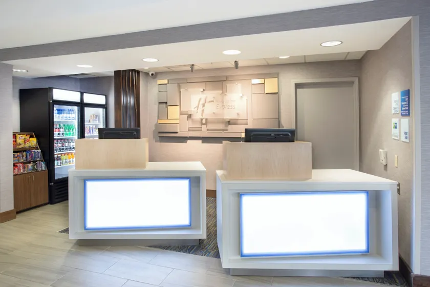 Holiday Inn Express Kansas City - at the Legends! by IHG - Image 1