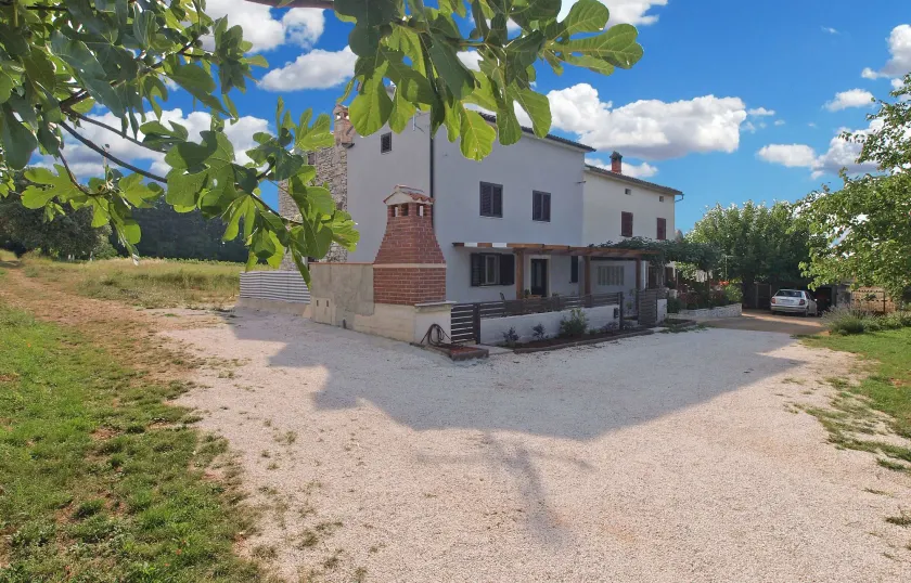 House 1708 - Image 1