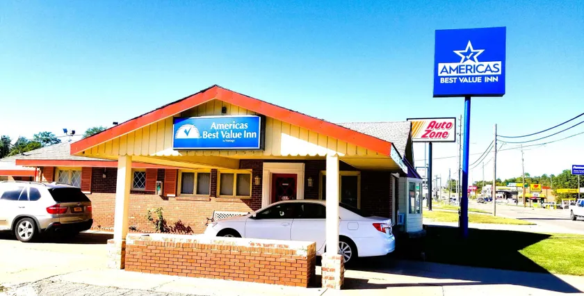 Americas Best Value Inn Arkansas City - Image 1