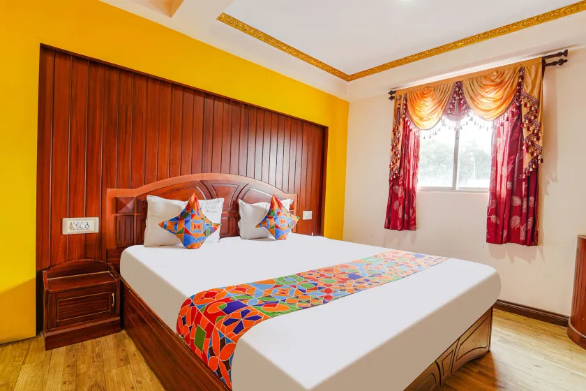 FabHotel Roshan Residency - Image 1