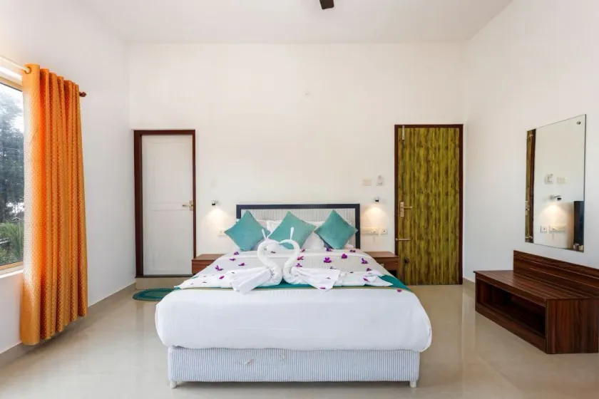 Le Serene Misty Hills Resort  - Zimmer