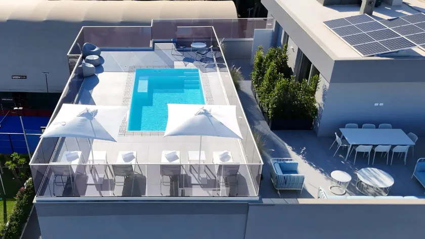 Green Park Penthouse Suite & Pool - Heated Pool - - Image 1