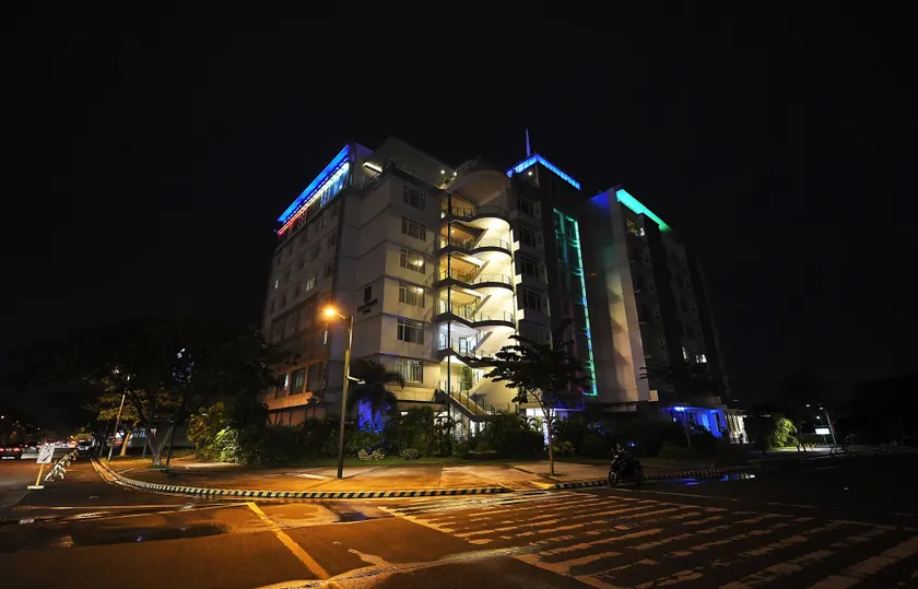 Paseo Premiere Hotel - Image 1