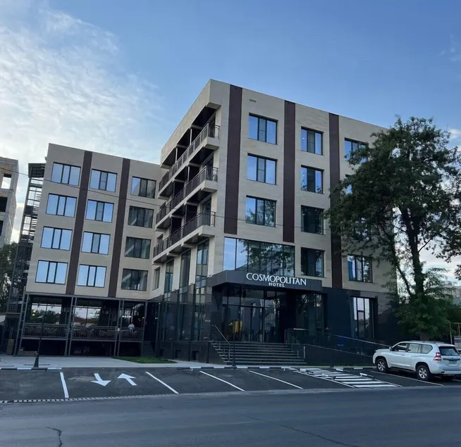 Cosmopolitan Hotel - Image 1