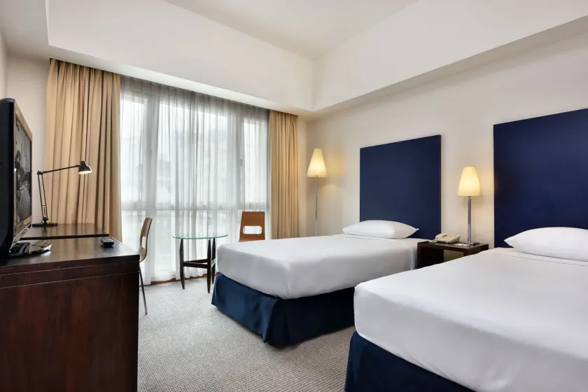 Hotel Capitol Kuala Lumpur - Image 1