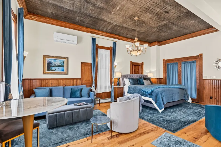 The Wildflower Hotel - Image 1