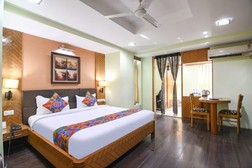 Fabhotel Raj Residency Ii - Image 1
