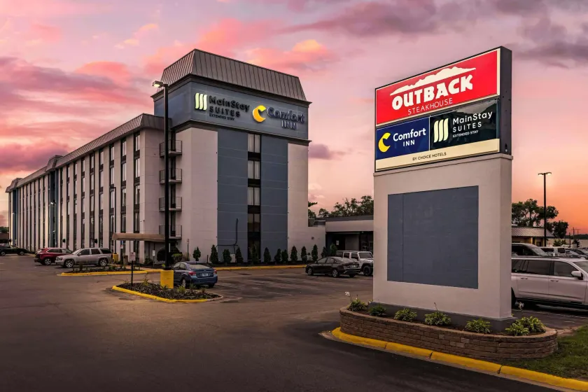MainStay Suites MSP Airport - Mall of America - Image 1