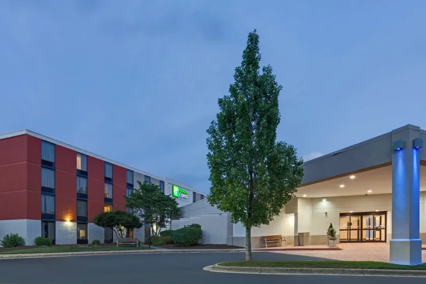 Holiday Inn Express Wilkesboro By IHG - Image 1