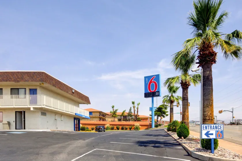 Motel 6 Saint George, UT - Image 1