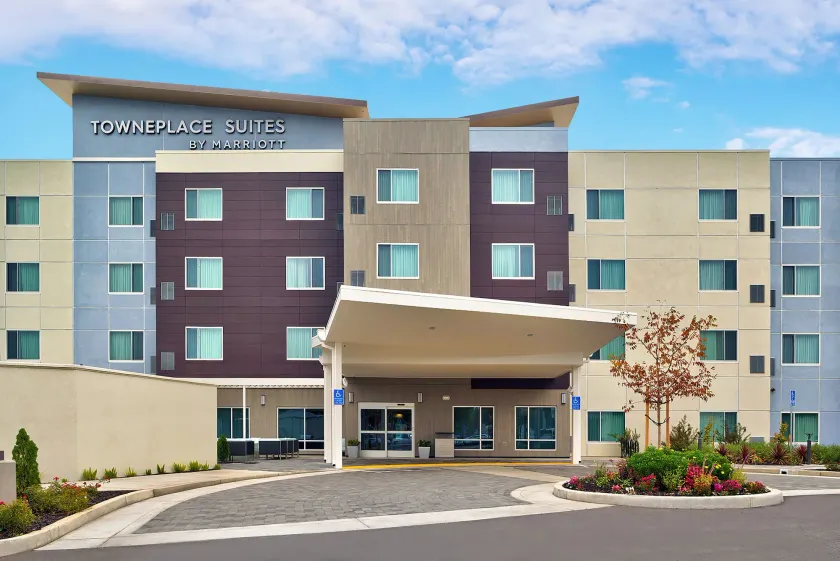 TownePlace Suites by Marriott Sacramento Elk Grove - Image 1