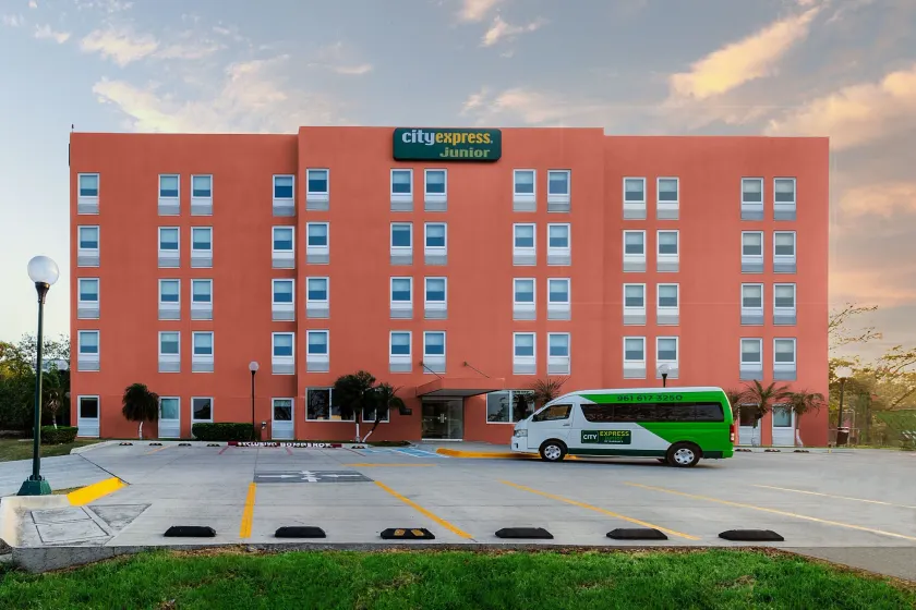 City Express Junior by Marriott Tuxtla Gutierrez Poliforum - Image 1