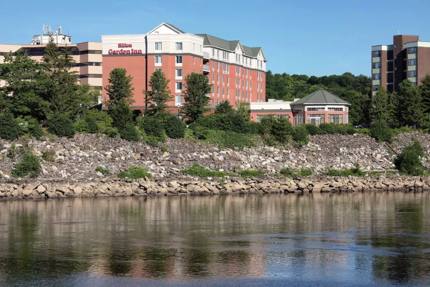 Hilton Garden Inn Auburn Lewiston Riverwatch - Image 1