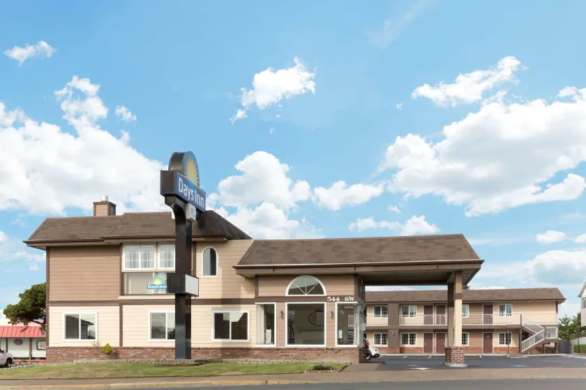 Days Inn by Wyndham Newport OR - Image 1