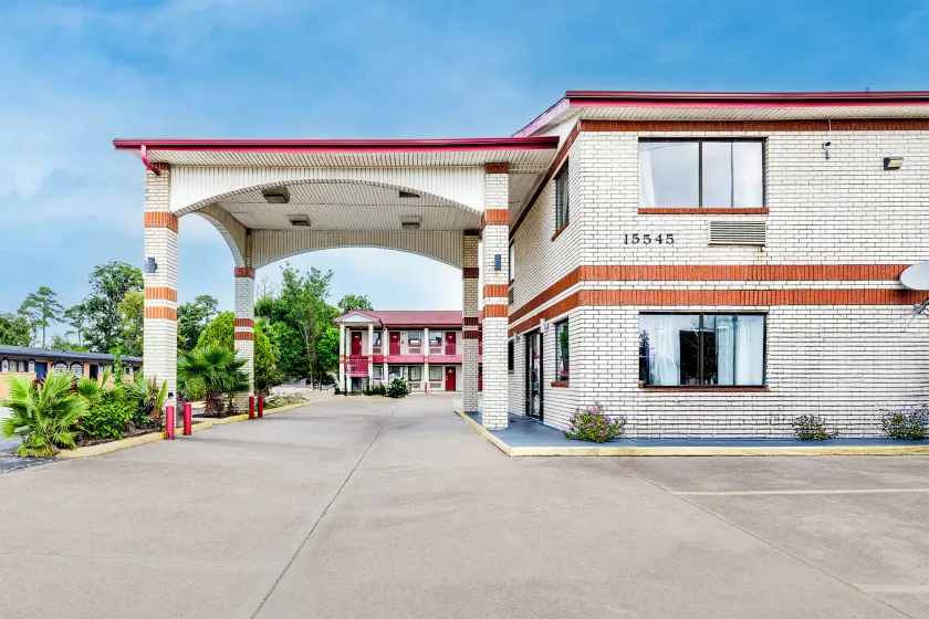 Hotel O Luxury Inn Channelview Baytown I-10 - Image 1