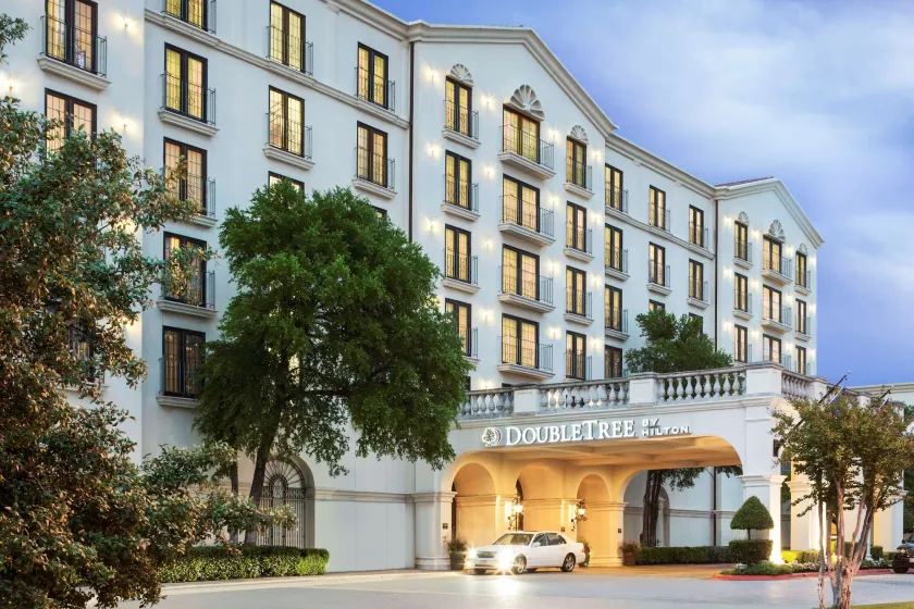 DoubleTree by Hilton Austin - Image 1