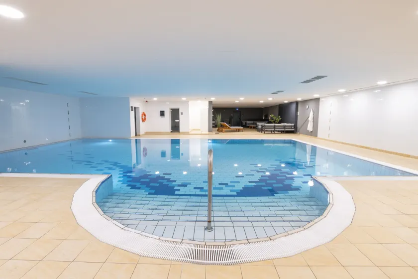 Feel Good Hotel - Image 1