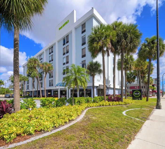 B&B Hotel Miami Airport - Image 1
