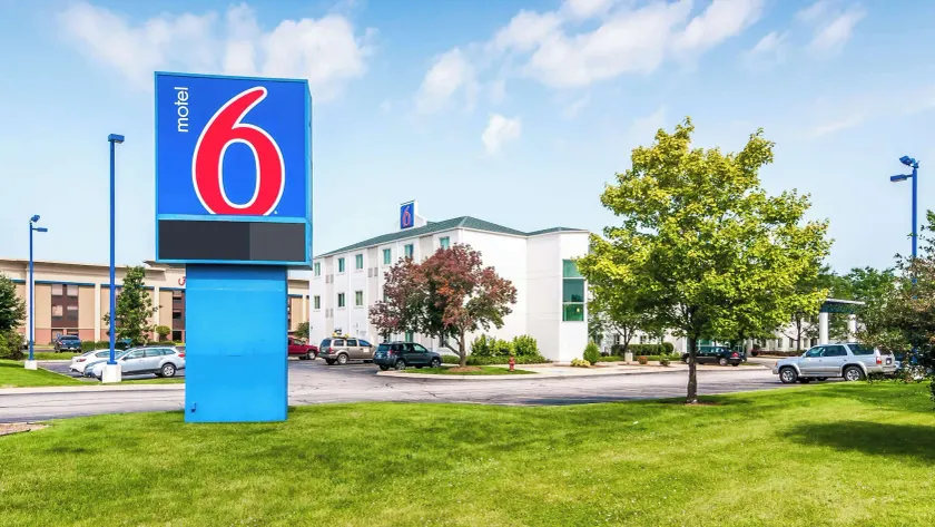 Motel 6-Joliet, IL - Chicago - I-55 - Image 1
