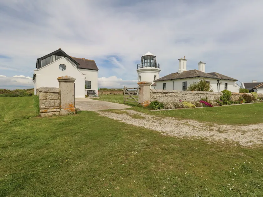 Old Higher Lighthouse Branscombe Lodge - Image 1