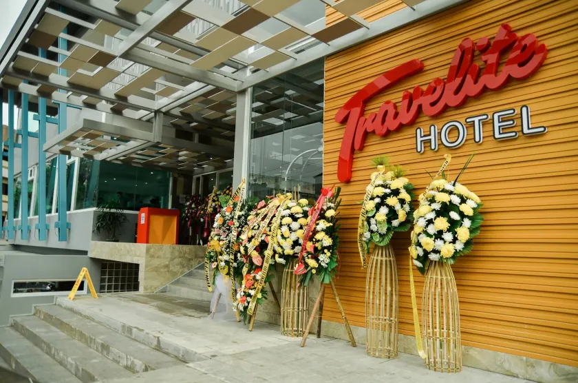 Travelite Hotel Legarda - Image 1