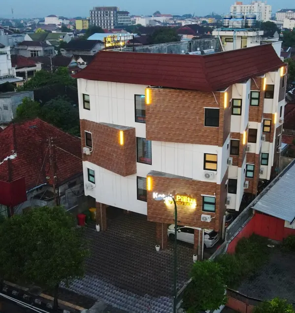 ketuk Pintu By Turu Kene - Image 1