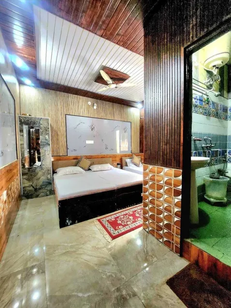 Hotel Khetan Residency Yamunotri Dham - Zimmer