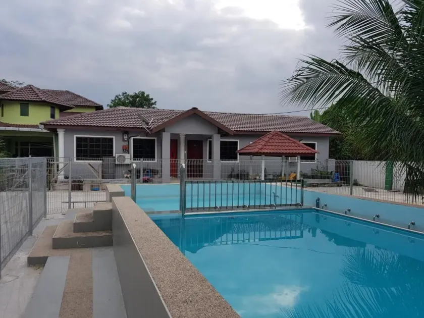 MR Homestay Sg Buloh - 3 senge / 2 bad GF - Image 1