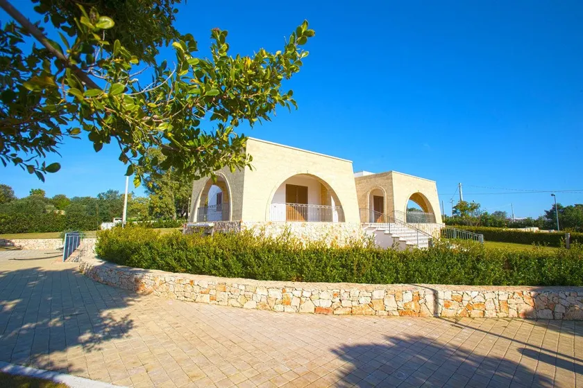 Residence Magic Sea Vacation Torre Pali - Image 1
