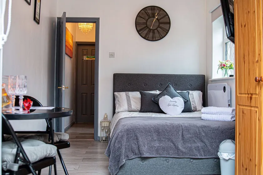 Appartement de vacances adapté aux familles avec jardin, sauna et jacuzzi | Vue jardin - Image 1