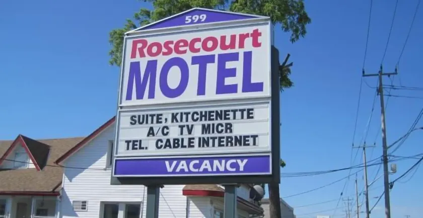 Rosecourt Motel - Image 1