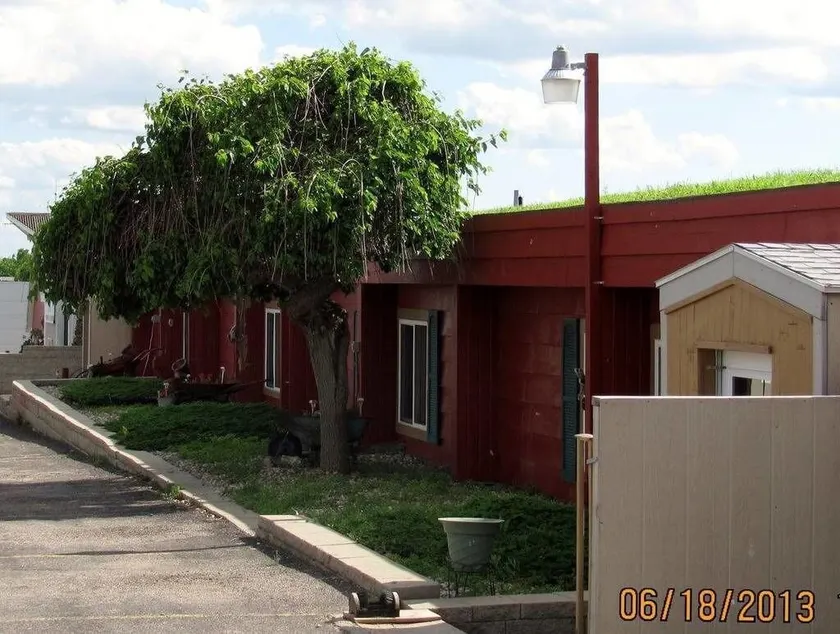 Earth Inn Motel - Jackson - Image 1