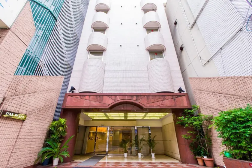 Hotel Star Plaza Ikebukuro - Image 1