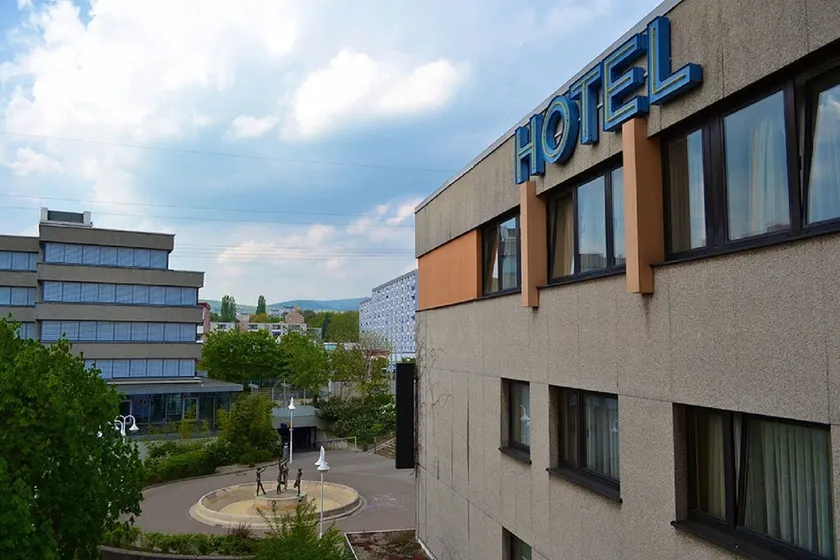 Fair Hotel am Rathaus - Image 1