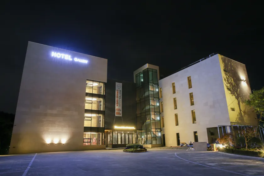 Hotel Gallery - Image 1