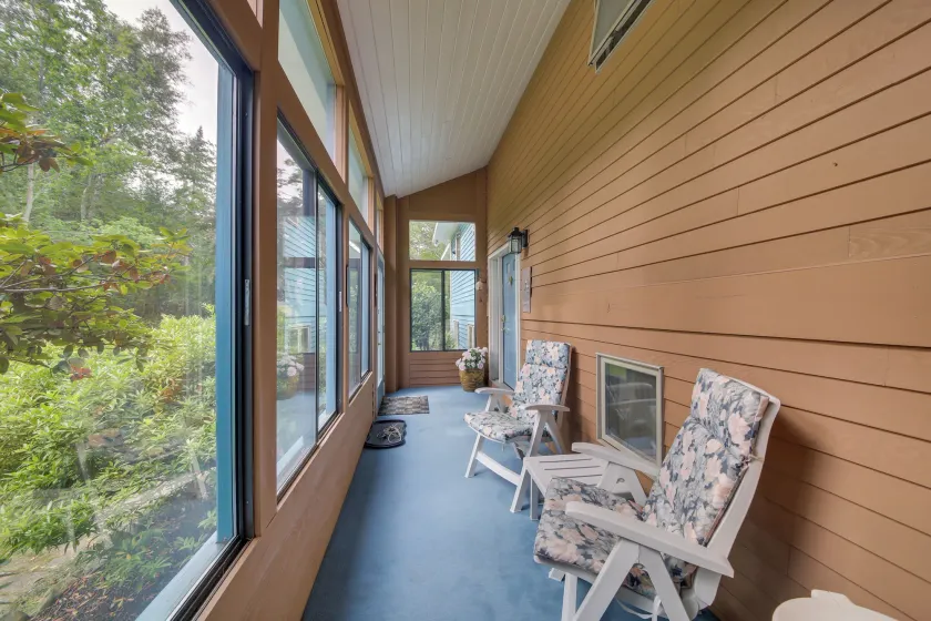Charming Retreat w/ Deck ~ 4 Mi From Casco Bay! - Image 1