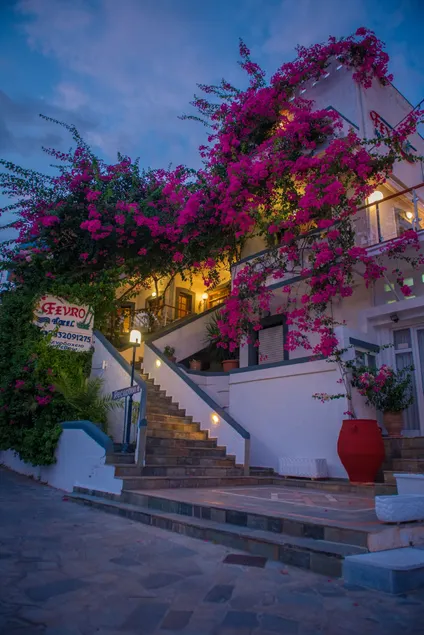 Fevro Hotel - Image 1