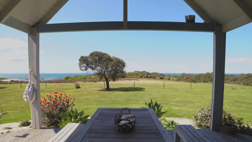 Bear Gully Coastal Cottages - Image 1