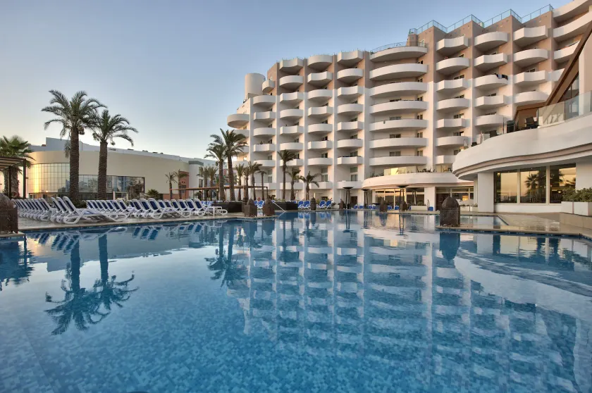 db San Antonio Hotel + Spa All Inclusive - Image 1