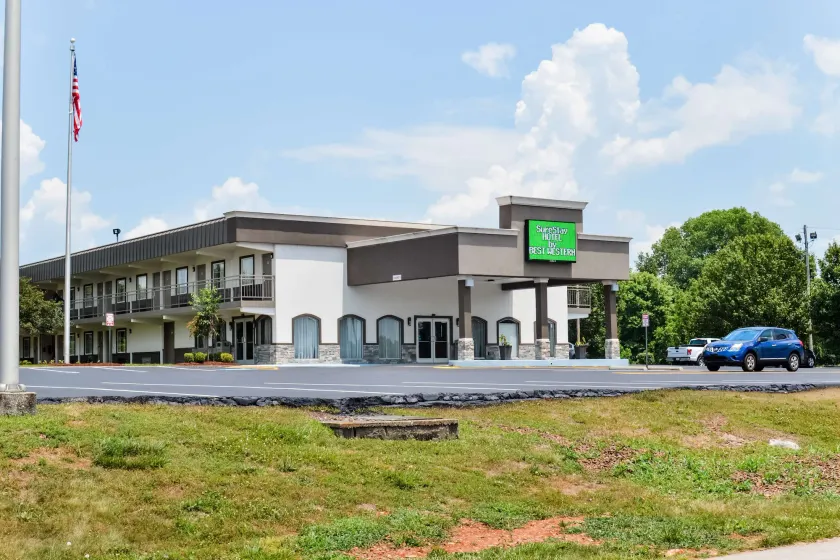 SureStay Hotel by Best Western Bowling Green North - Image 1