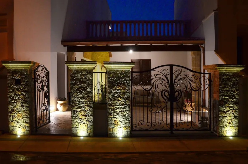 B&B Anemos - Image 1