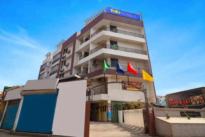 Fabhotel Magadh Palace - Image 1